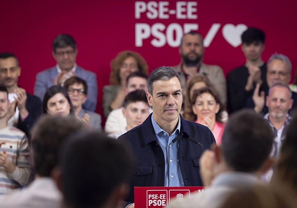 Pedro Sánchez en el mitin en San Sebastián