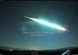 Una bola de fuego sobrevuela el cielo de Andalucía a 65.000 kilómetros por hora