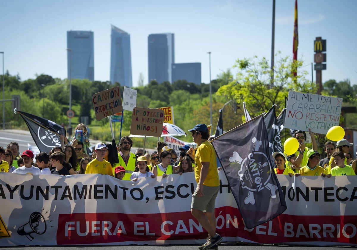 La protesta en contra del cantón de limpieza de Montecarmelo, este domingo