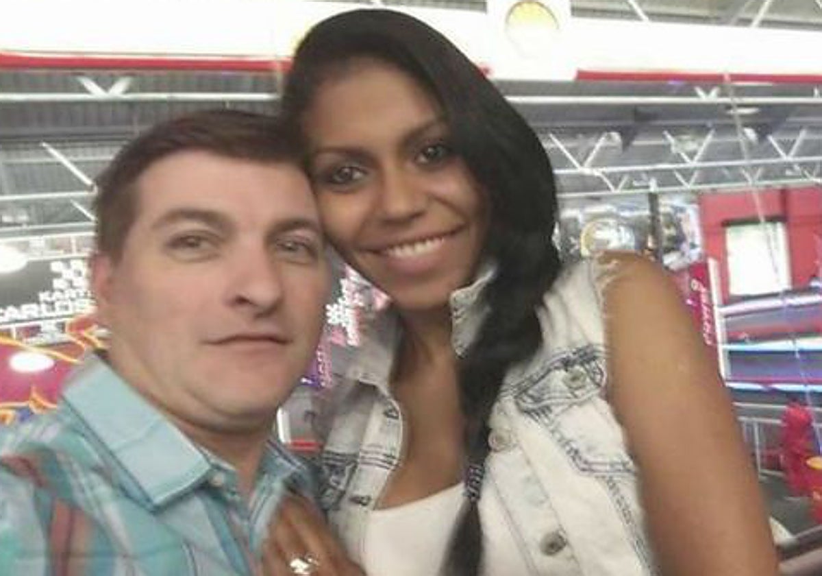 César Román y Heidi Paz