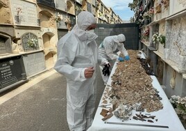 En busca de los 'Mártires de la Libertad': «los forenses localizan los restos de los 'Coloraos' en el cementerio de Almería»