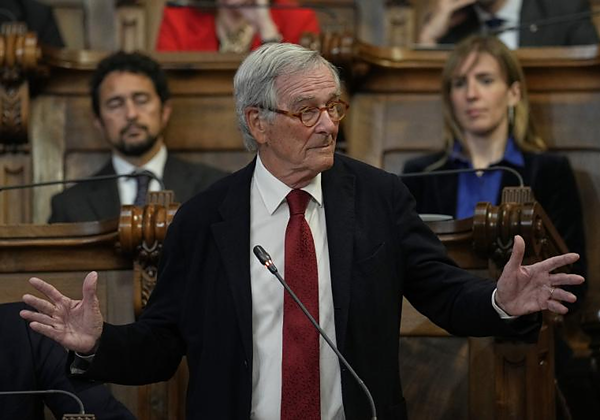 Xavier Trias, líder de Junts en el Ayuntamiento de Barcelona, en una sesión plenaria en el Consistorio