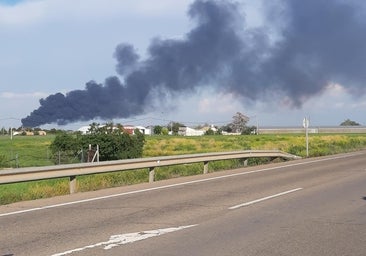 Se declara un incendio en una fábrica de plásticos de Madridejos