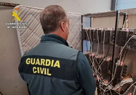 Operación 'Rabosot': un consumo eléctrico desmedido destapa cuatro granjas de criptomonedas en Albacete