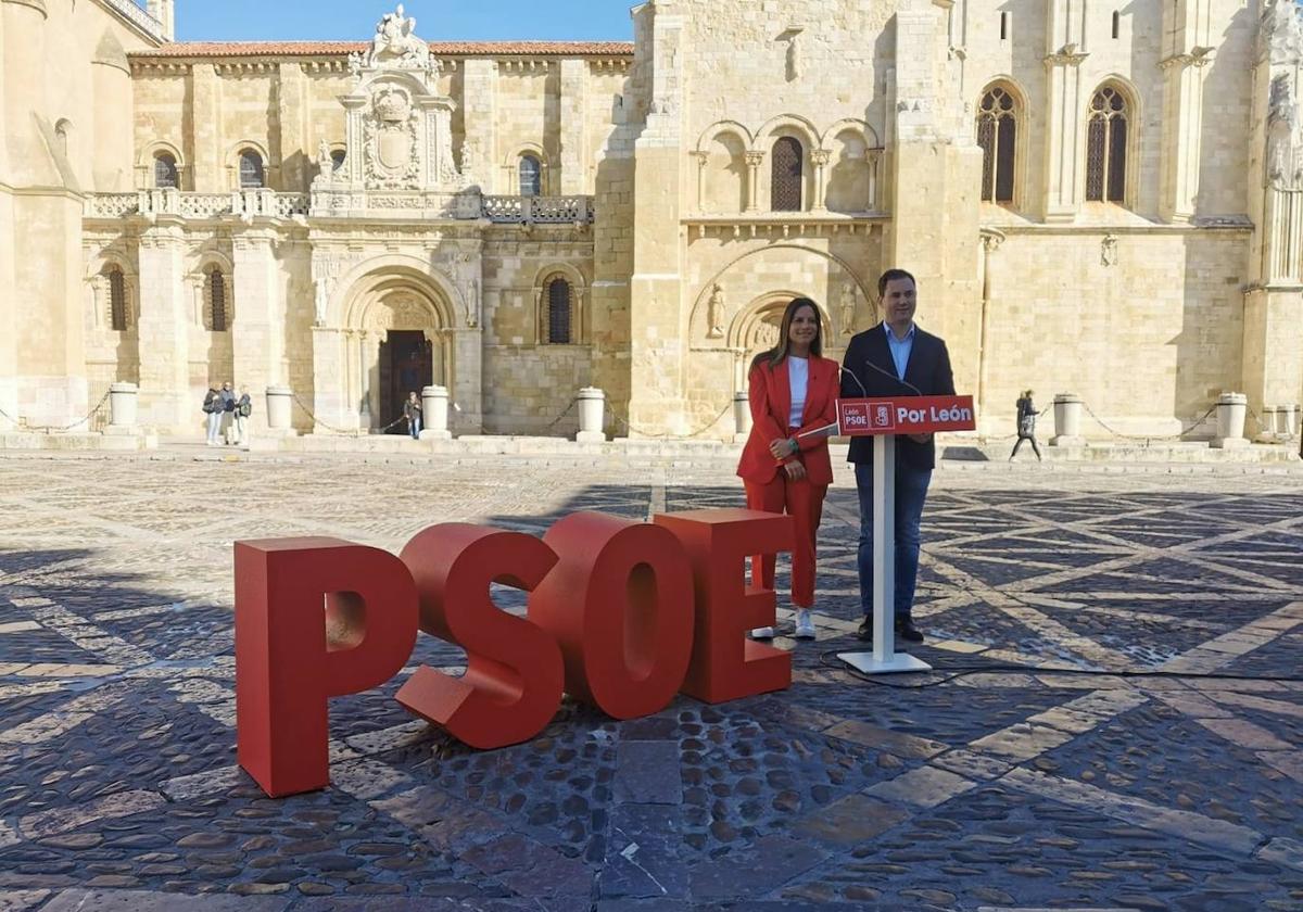 Javier Alfonso Cendón y Nuria Rubio, durante la presentación de la iniciativa