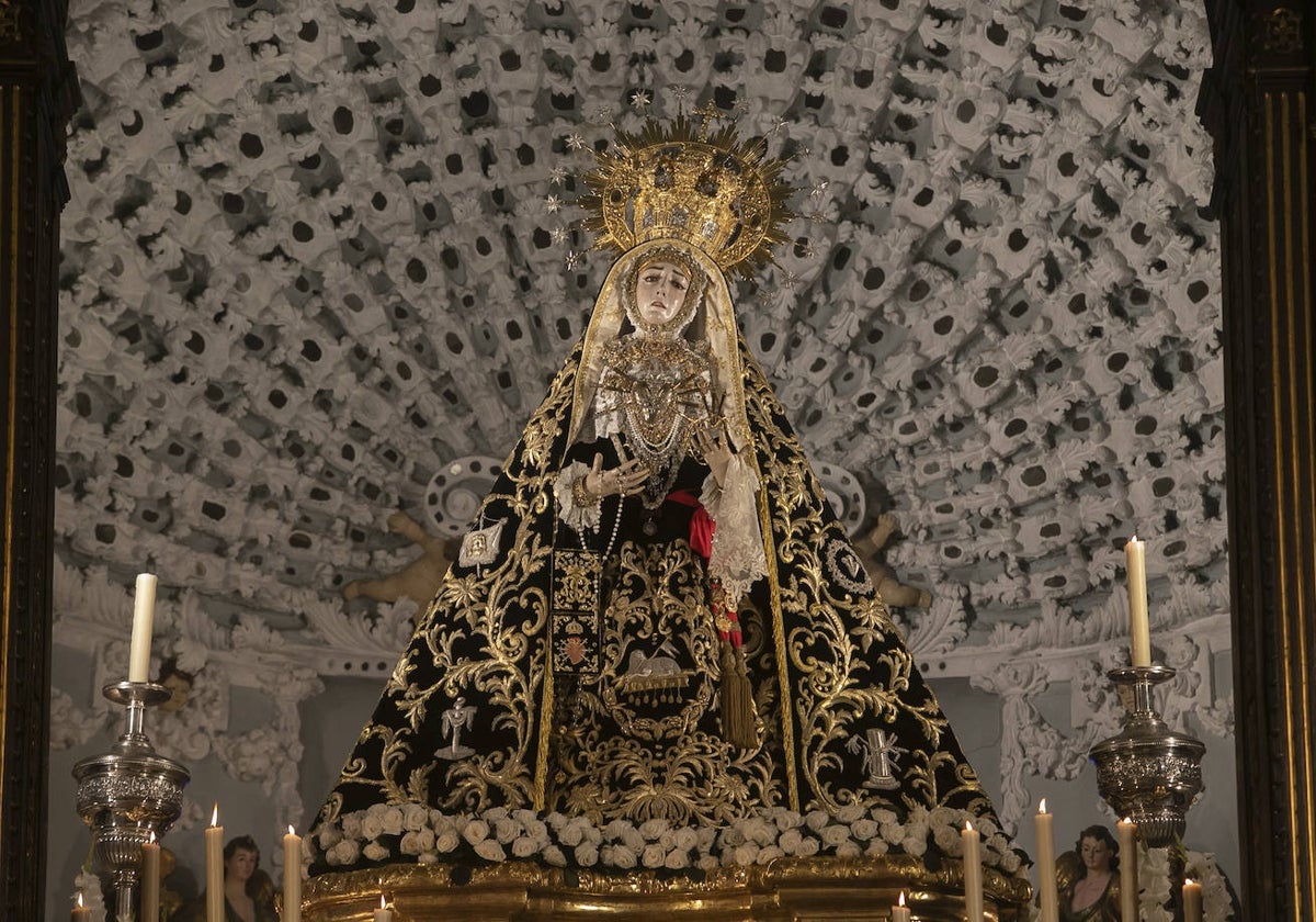 Nuestra Señora de los Dolores, en su santuario