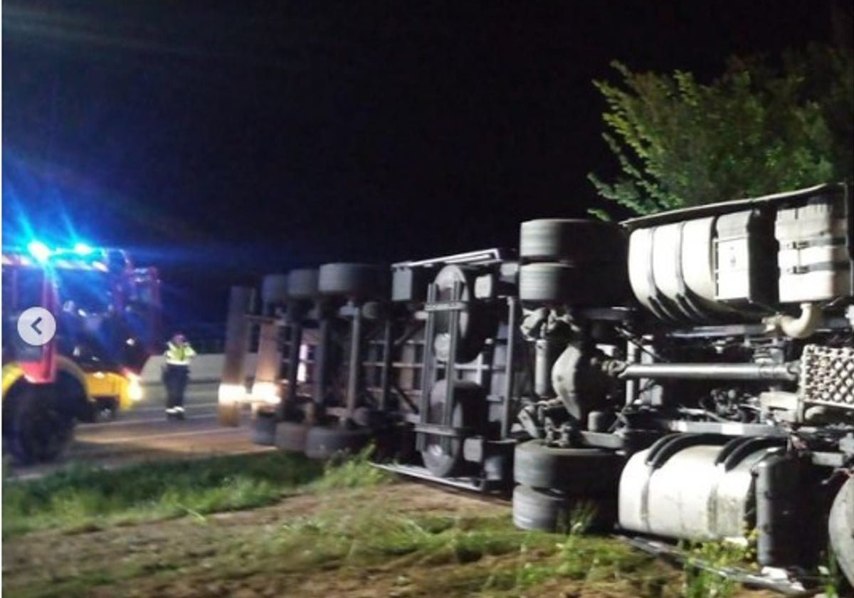 El camión se salió de la vía en el kilómetro 59 de la A4