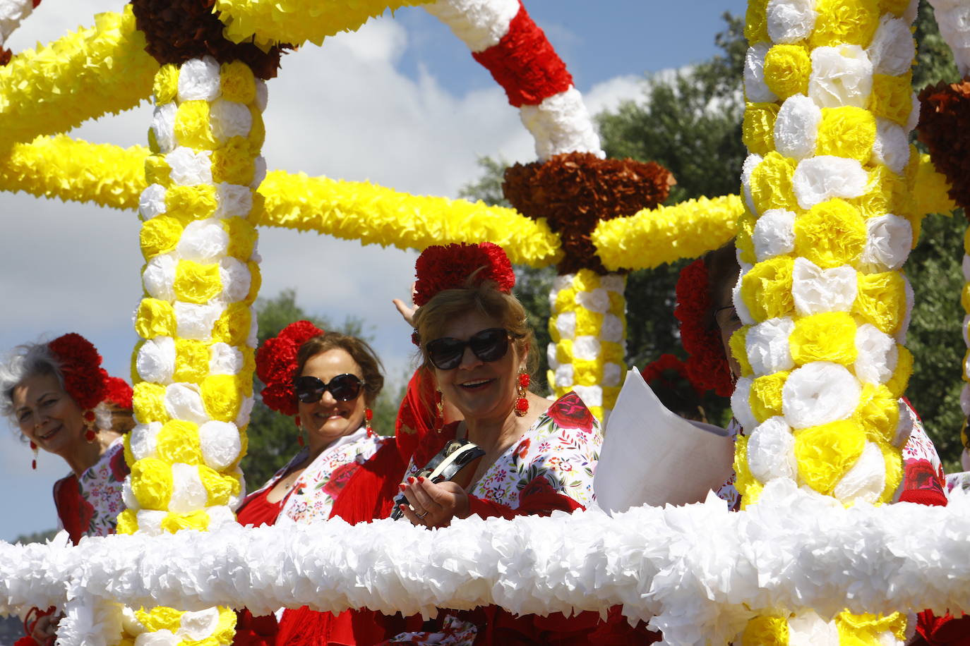 Fotos: la colorida romería de Santo Domingo en Córdoba
