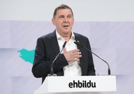 Otegi se erige en árbitro de la política vasca y aprieta al PNV pidiendo más «soberanía»