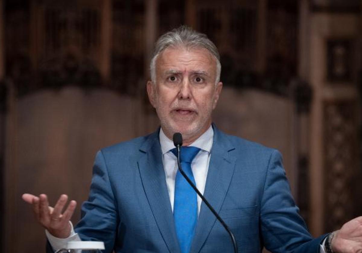 El ministro de Política Territorial y Memoria Democrática, Ángel Víctor Torres