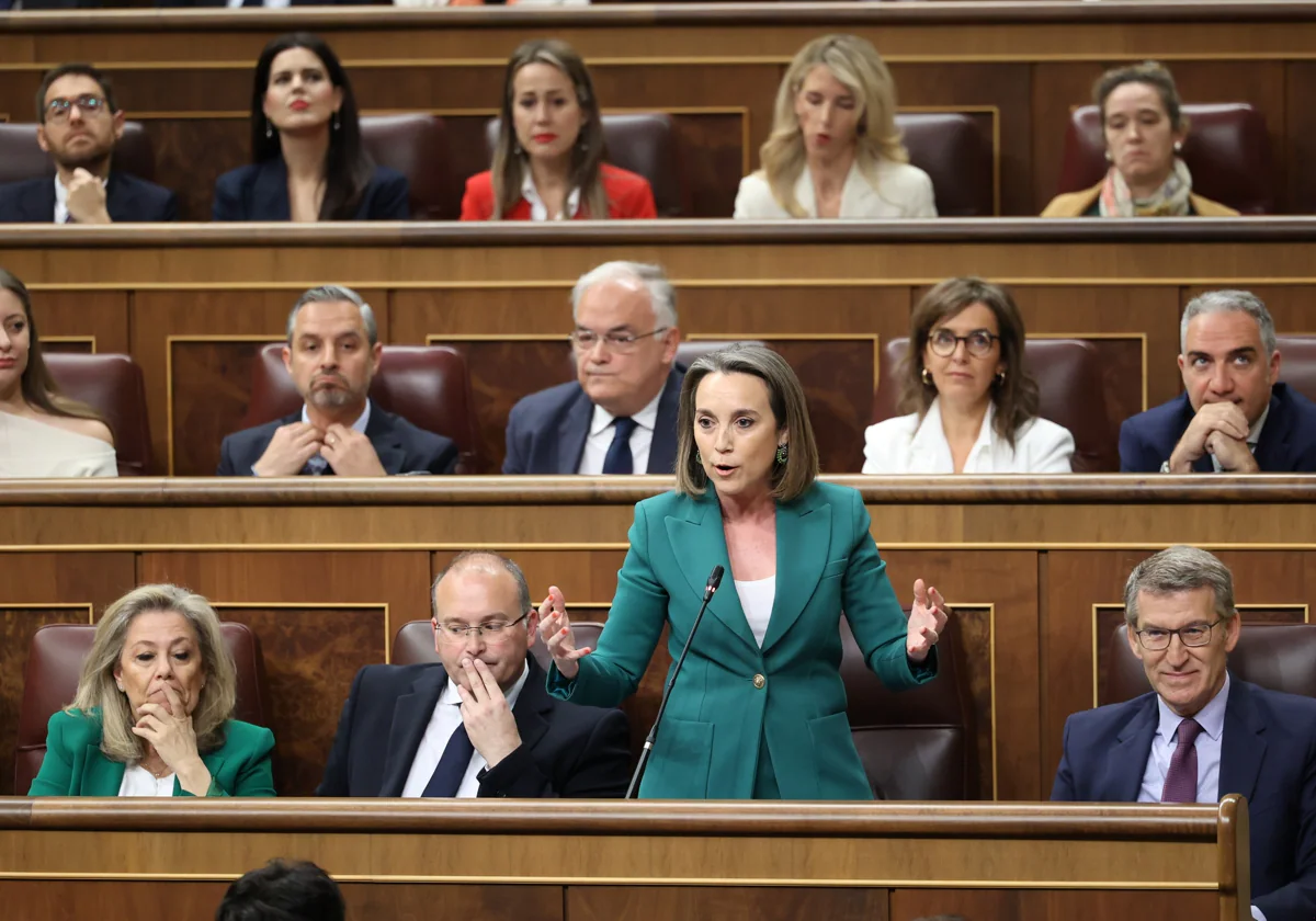 La secretaria general del PP, Cuca Gamarra, en el Congreso