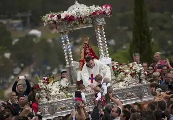 La romería de la Virgen de la Cabeza culmina el domingo con la procesión de la 'Morenita'