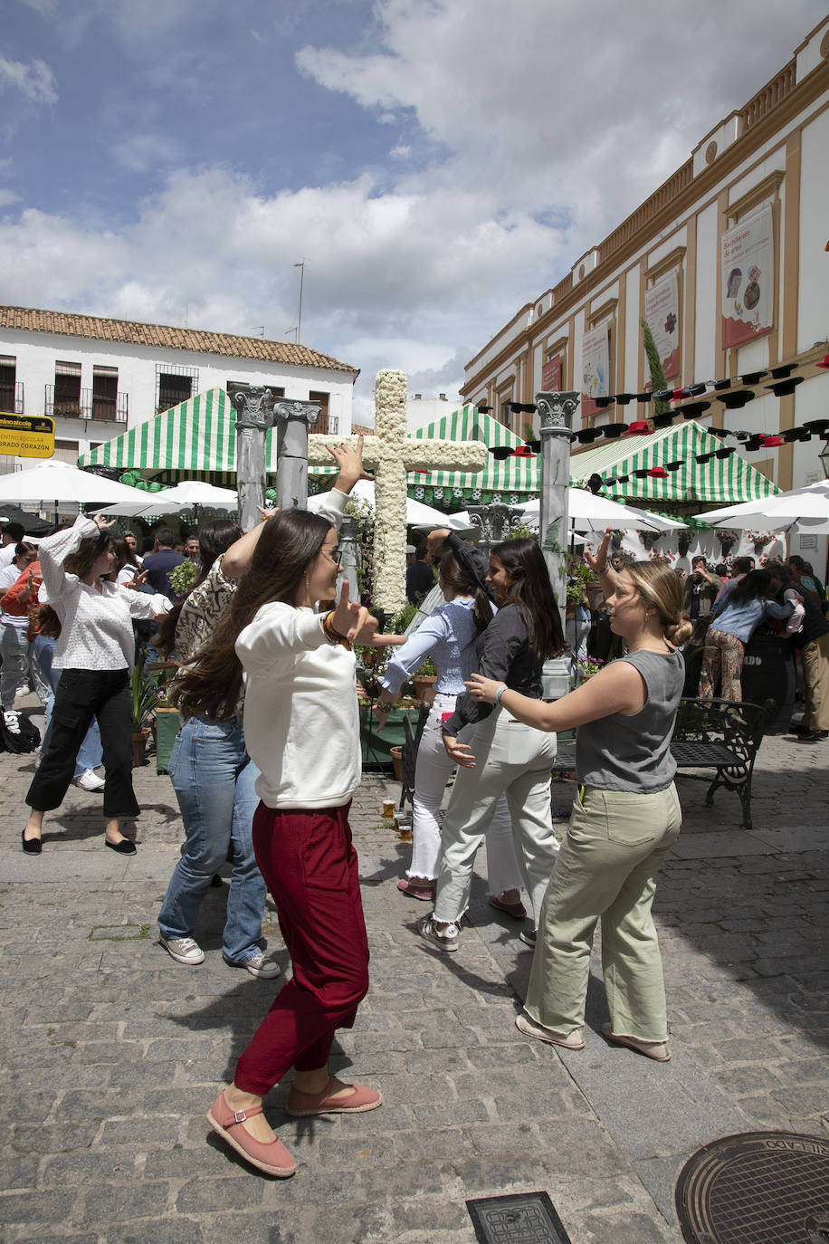 Fotos: el comienzo de las Cruces de Mayo de Córdoba