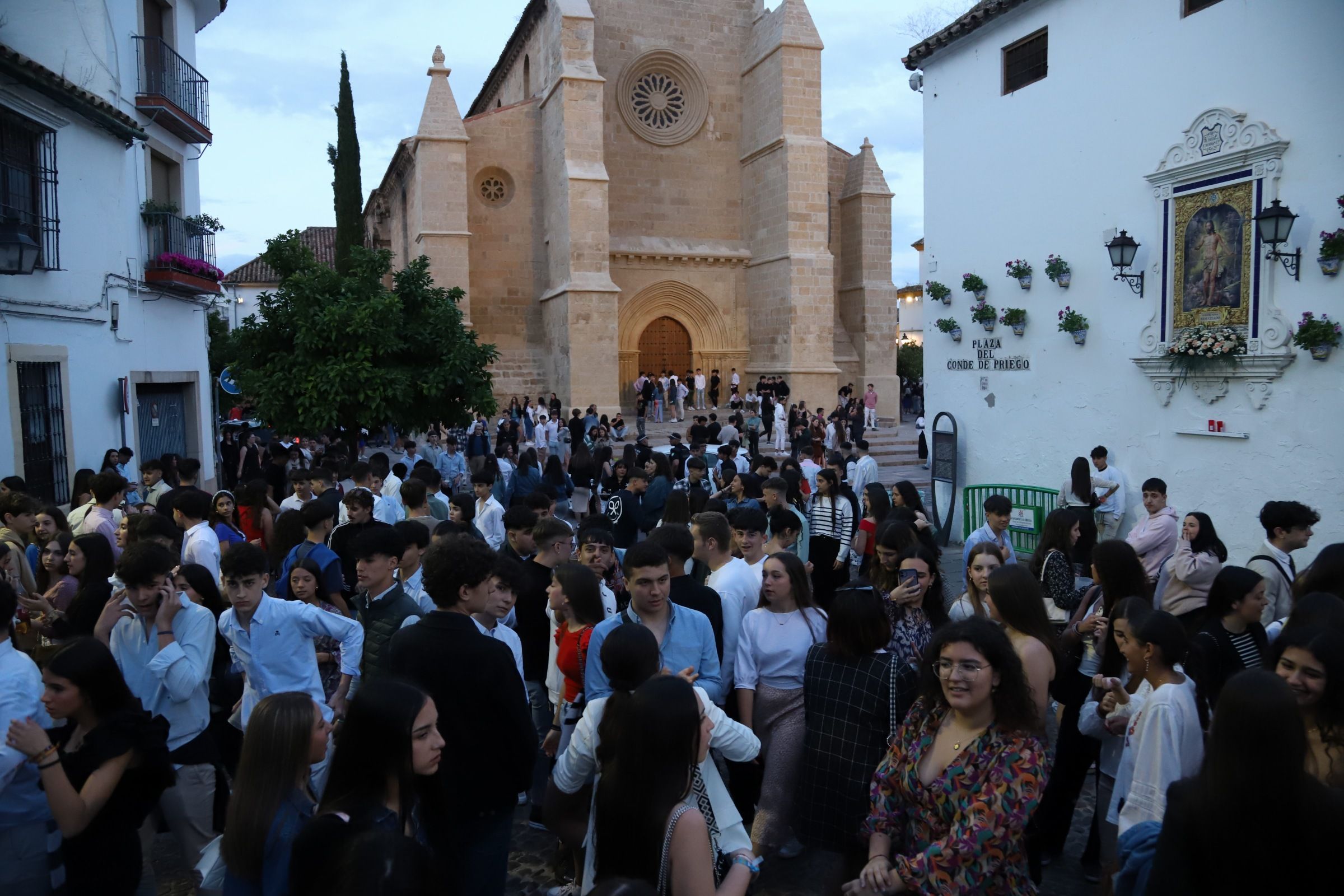 Fotos: El ambiente en las Cruces de Mayo la primera noche de la fiesta