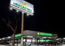 Mercadona busca personal de limpieza para sueldos de 2.100 euros al mes más plus de nocturnidad