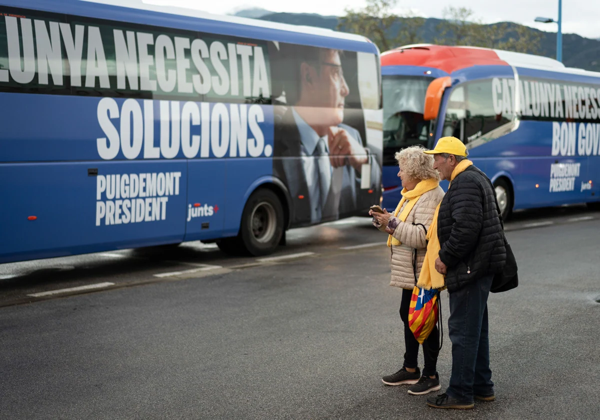 Ambiente antes de una acto electoral de Carles Puigdemont en Argelès-sur-Mer (Francia)