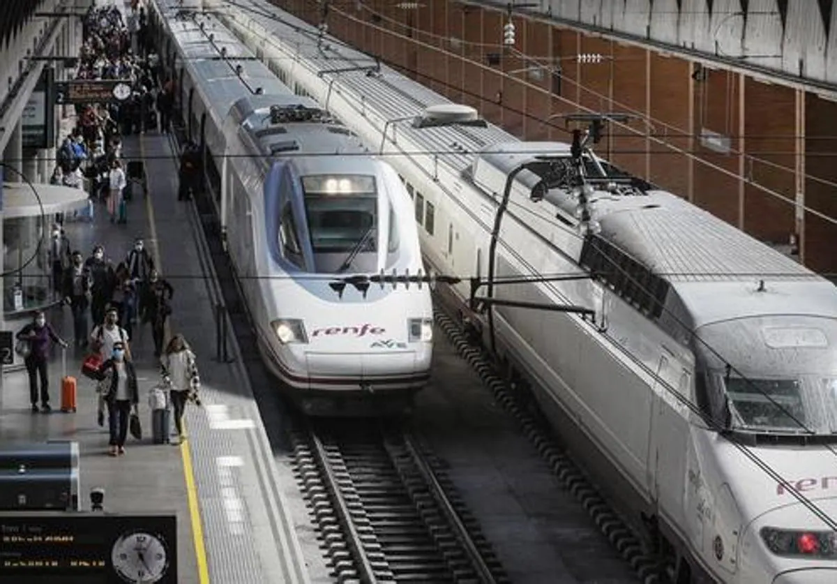 Trenes de alta velocidad en la estación de Santa Justa de Sevilla