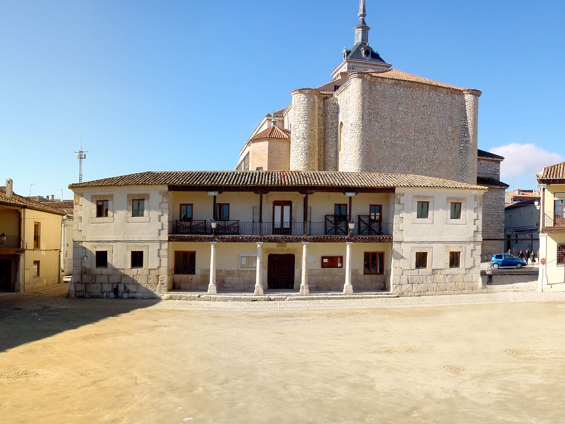 Plaza e iglesia de Santa María la Mayor de Colmenar de Oreja