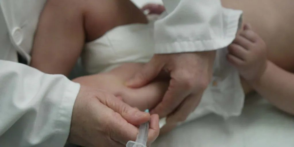 La vacunación contra el virus sincitial evitó en Galicia un 80% de ingresos hospitalarios en bebés