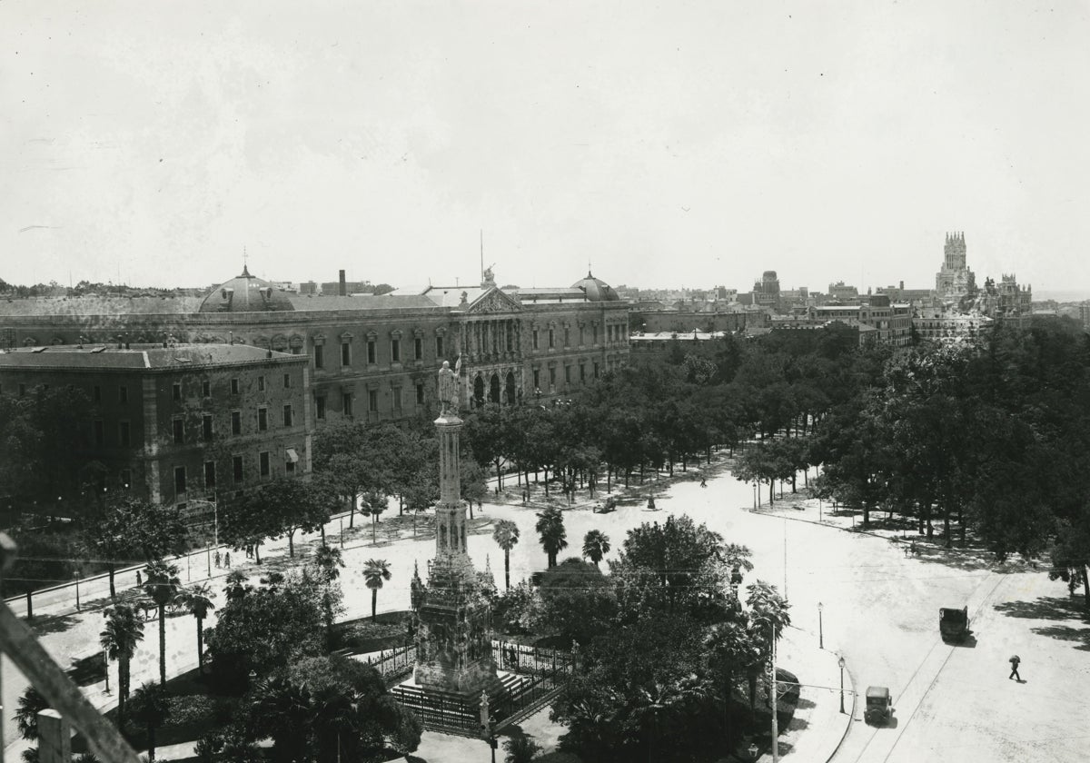 La plaza de Colón, en una imagen donde aún se aprecia la antigua Casa de la Moneda