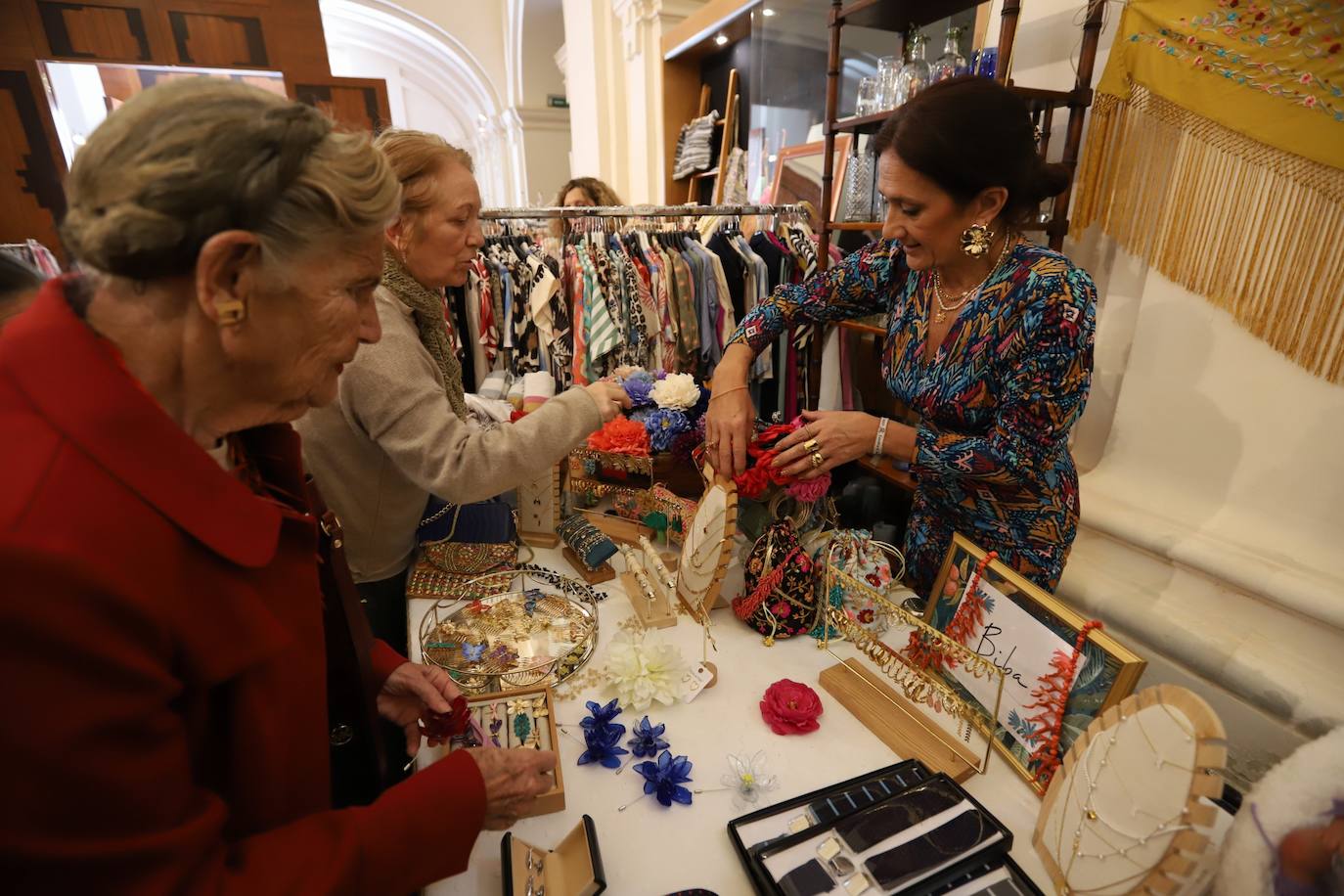 Las imágenes de la inauguración del Baratillo de Adevida en Córdoba