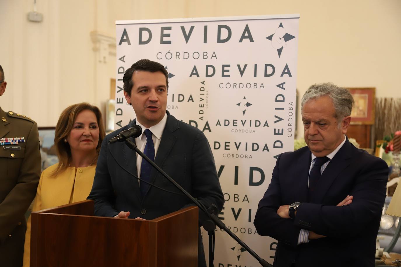 Las imágenes de la inauguración del Baratillo de Adevida en Córdoba