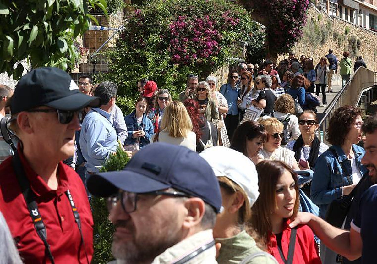 Colas durante el Festival de los Patios que se celebra esta semana en Córdoba