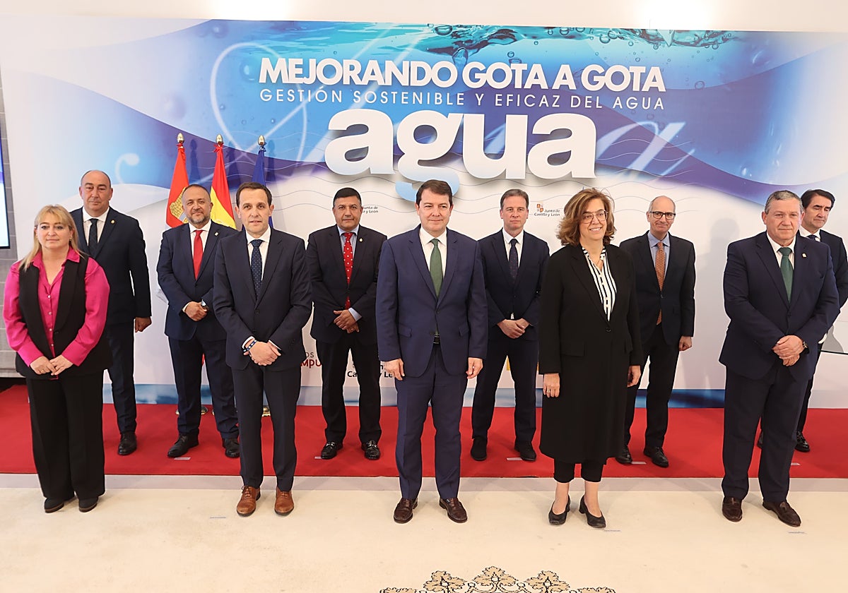 Mañueco, con los responsables de las diputaciones provinciales