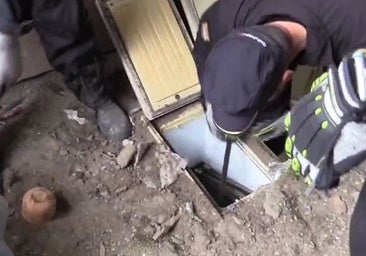 Cae una banda que robaba coches y falsificaba matrículas para perpetrar otros robos en naves empresariales