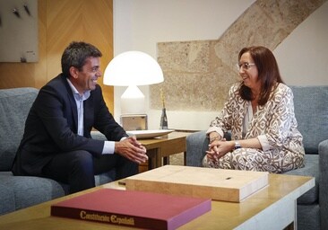 La presidenta de las Cortes Valencianas acusa al Gobierno de «injerencia» tras remitirle una carta sobre la ley de concordia