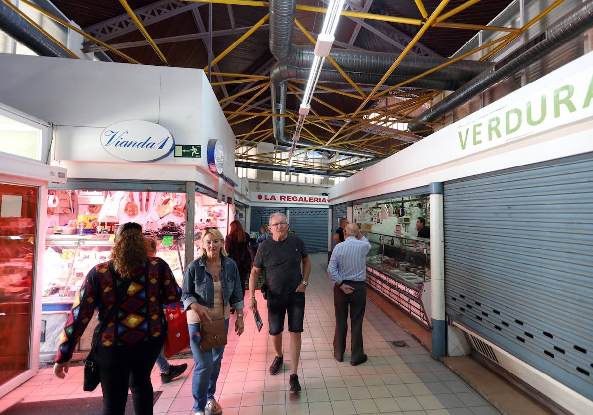 Los comerciantes de los puestos exteriores estarán abiertos hasta este sábado, día 11