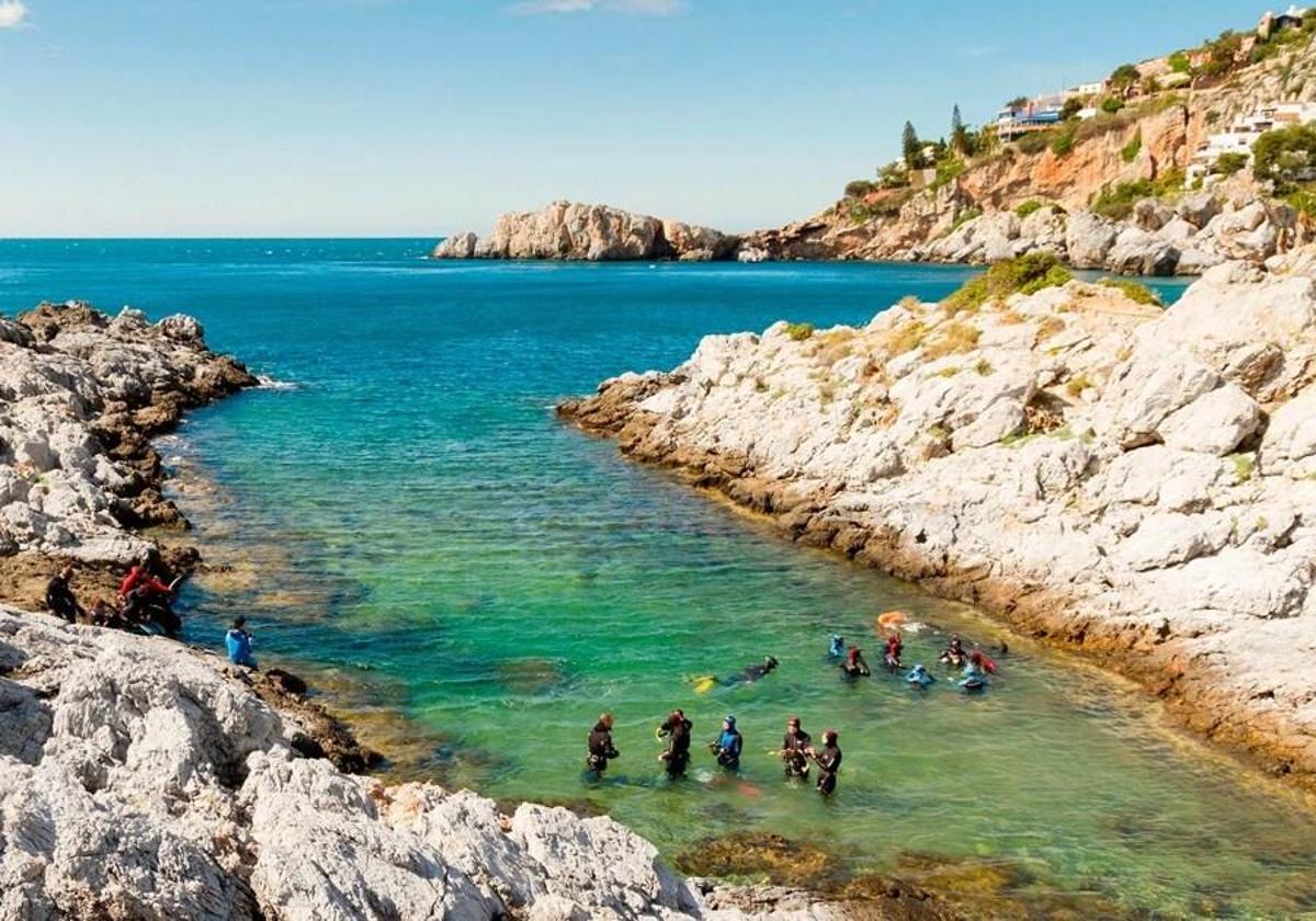La Herradura es una de las playas de Granada con Bandera Azul en 2024