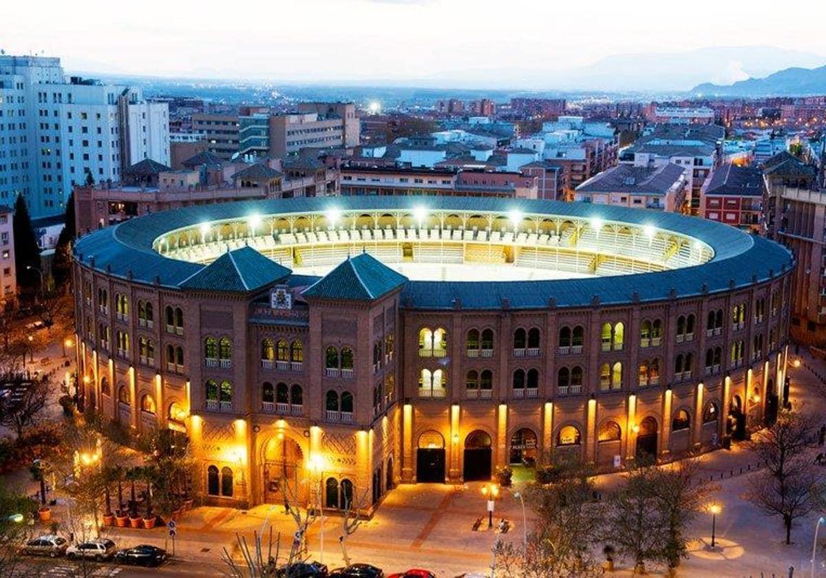 La plaza de toros de Granada es conocida como Monumental de Frascuelo