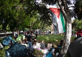 Universitarios de Granada acampan «de forma indefinida» en apoyo a la causa Palestina