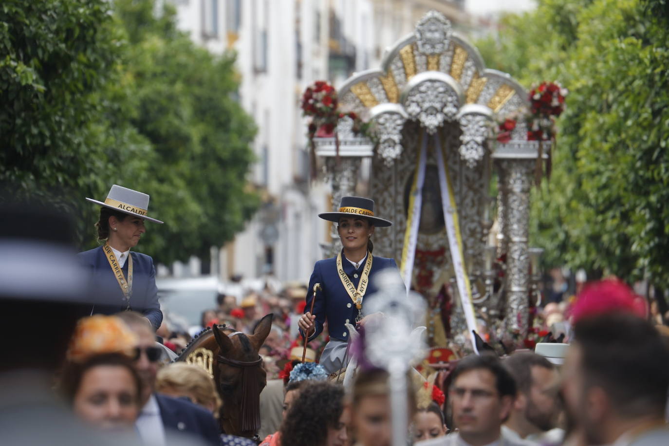 Fotos: La emocionante salida de la hermandad del Rocío de Córdoba