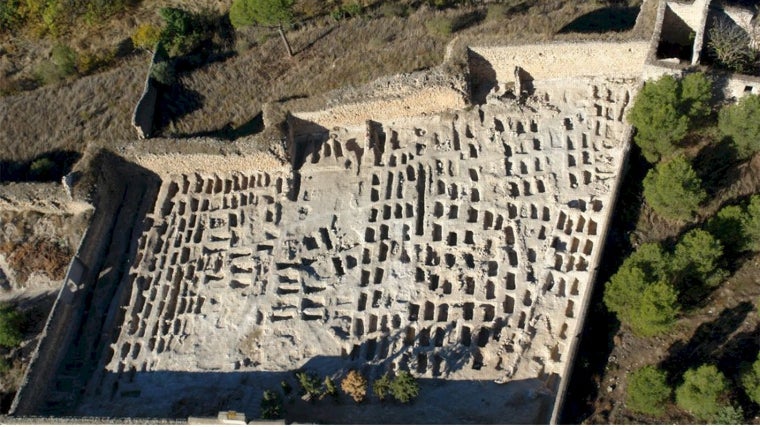 La ARMH en Cuenca homenajea a 316 asesinados en el Monasterio de Uclés y pide una placa de recuerdo