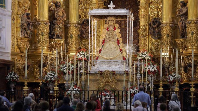 El Santuario de la Virgen del Rocío vive las horas previas a la romería de Pentecostés