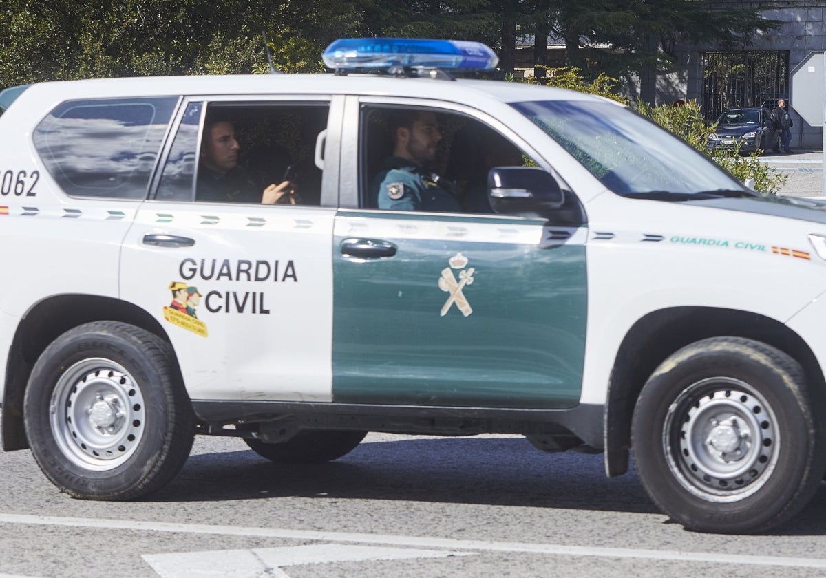 Imagen de archivo de una patrulla de la Guardia Civil