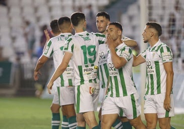 El Córdoba CF recupera la sonrisa a costa del Sanluqueño