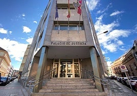 Piden siete años de prisión para un joven de 22 años que secuestró y maltrató a su expareja en Ciudad Real