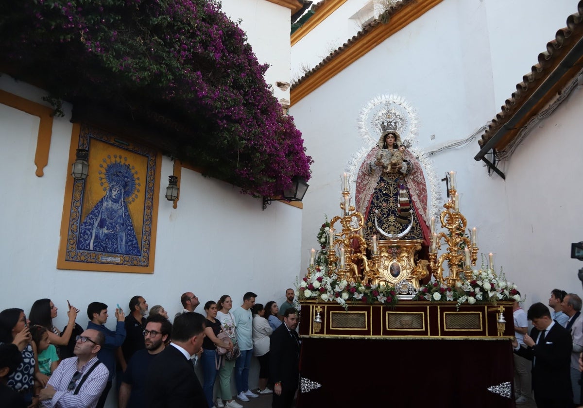 La Virgen de los Ángeles, junto a la cuesta del Bailío