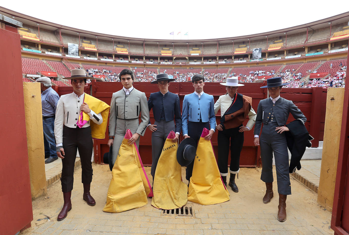 Las mejores fotos de la becerrada de homenaje a la afición cordobesa