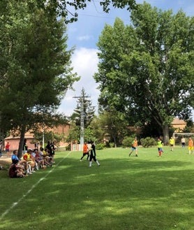 Imagen secundaria 2 - Proyecto Hombre dispone de dos comunidades terapéuticas en Guadalajara, una de ellas apartada del centro urbano y dotada con unas magníficas instalaciones donde disfrutar del aire limpio, la práctica del deporte y el contacto con la naturaleza. Todos los años se hace un día de puertas abiertas en la comunidad.