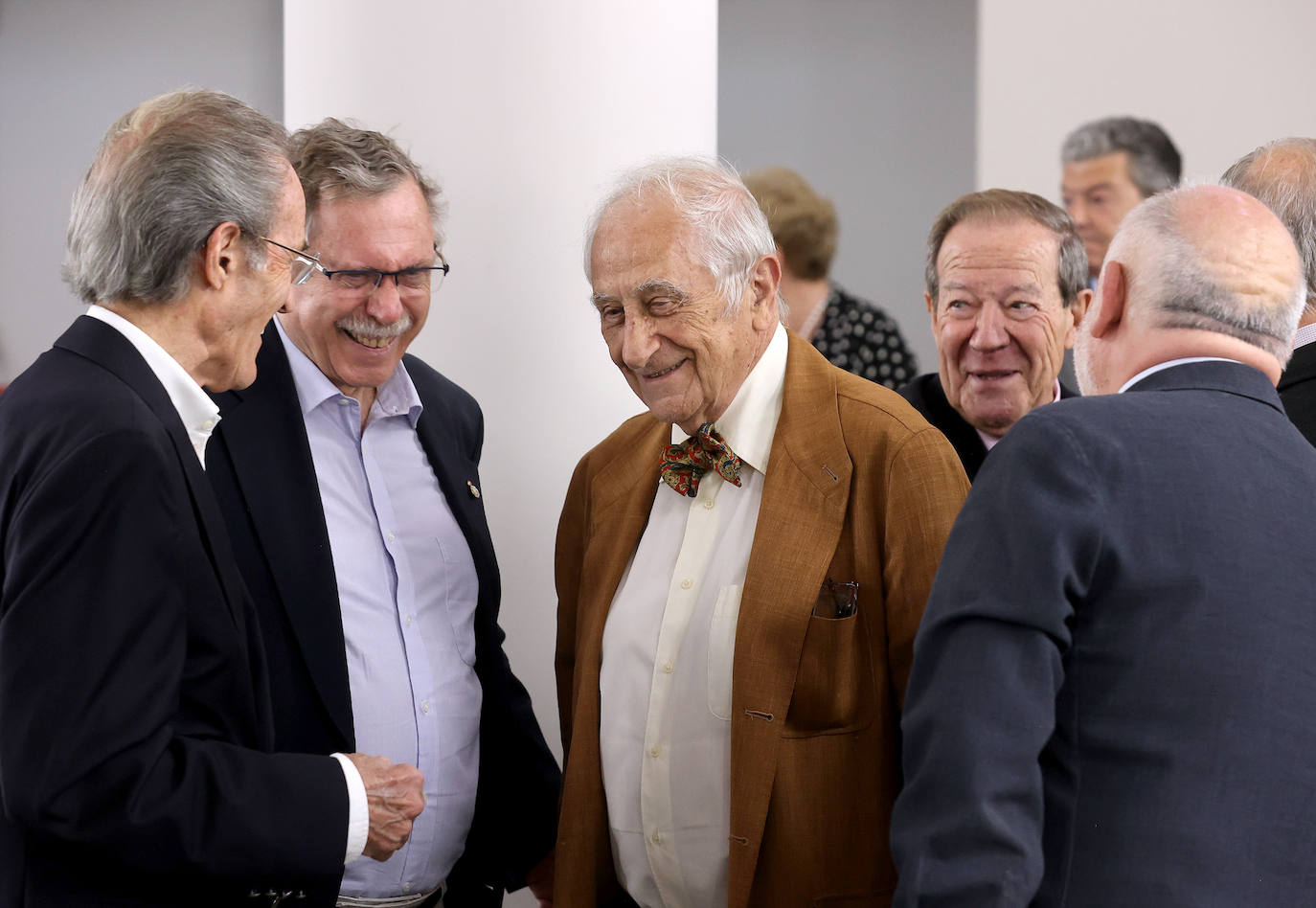 Fotos: la charla de Inocencio Arias en el Centro Cultural José Luis García Palacios