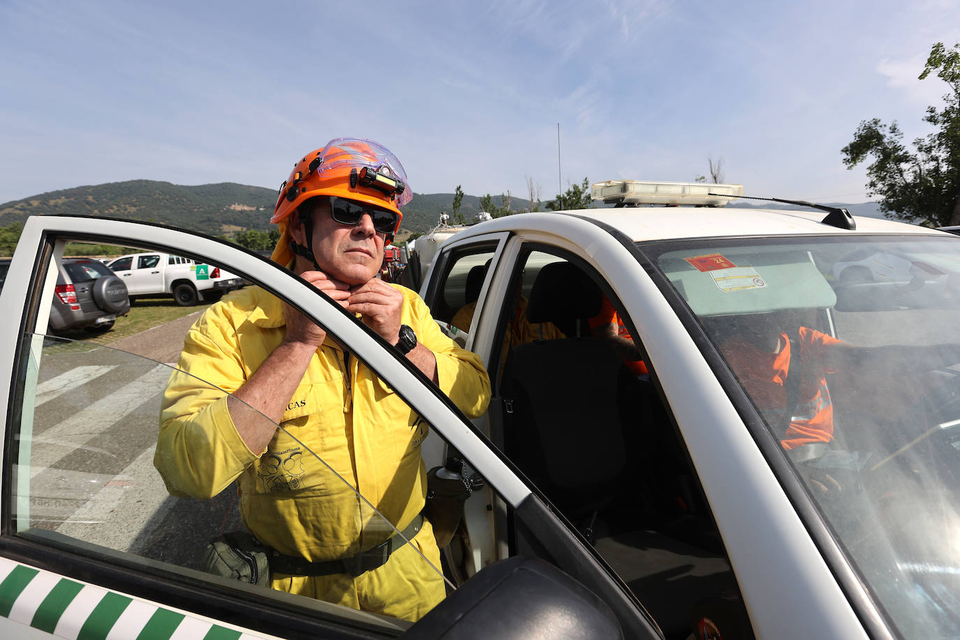 Fotos: así se dirige la lucha contra un incendio forestal en Córdoba