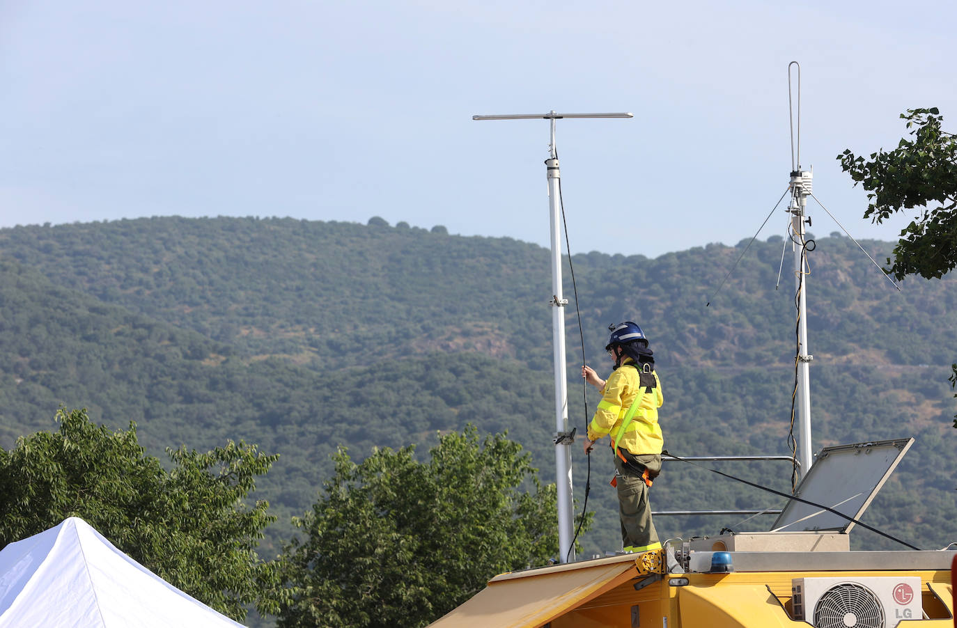 Fotos: así se dirige la lucha contra un incendio forestal en Córdoba