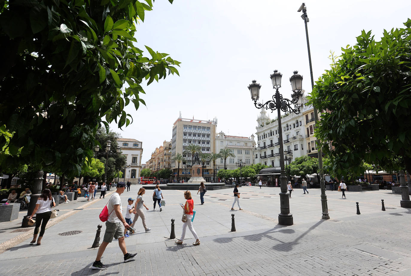Fotos: la nueva plaza de Las Tendillas, al detalle tras cumplir 25 años