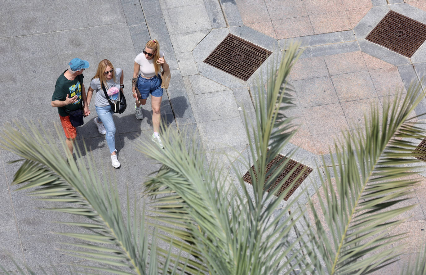 Fotos: la nueva plaza de Las Tendillas, al detalle tras cumplir 25 años