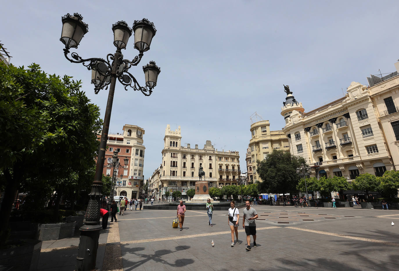 Fotos: la nueva plaza de Las Tendillas, al detalle tras cumplir 25 años