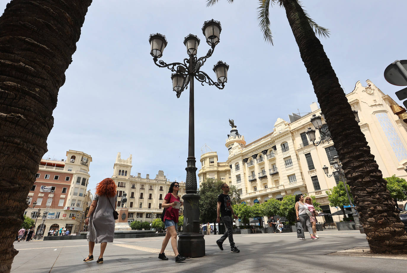 Fotos: la nueva plaza de Las Tendillas, al detalle tras cumplir 25 años